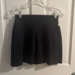 Alo skirt with built in shorts